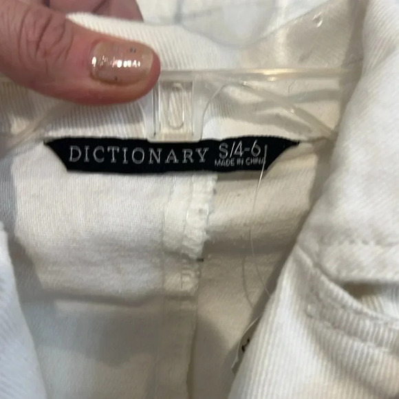 Dictionary off white denim jacket size small 4-6. In perfect condition! NWT! - Picture 7 of 8
